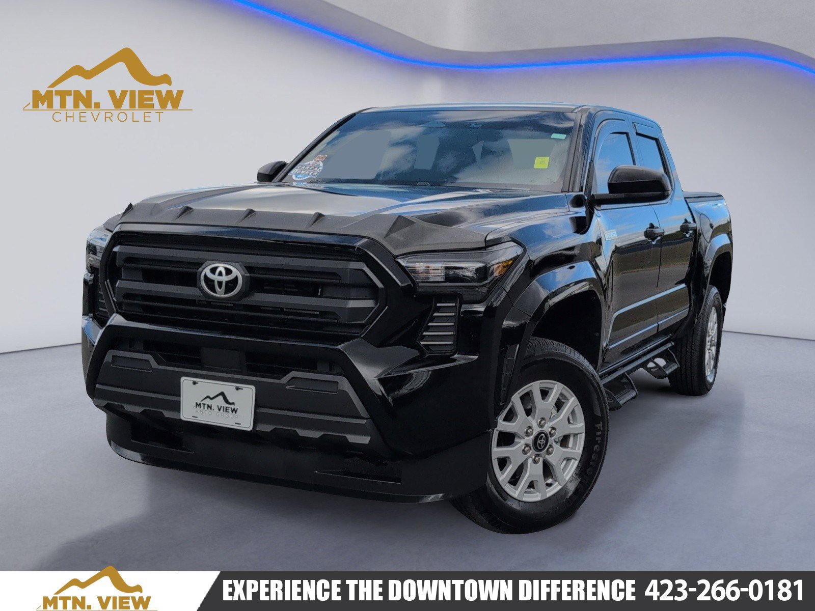 Used 2024 Toyota Tacoma SR AWD/4WD image 1
