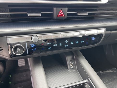 New 2025 Hyundai Ioniq 6 SE image 27