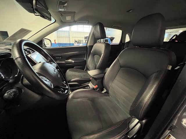 Used 2024 Mitsubishi Outlander Sport SE AWD/4WD image 21