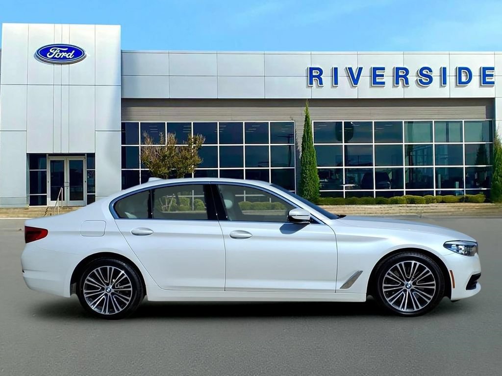 Used 2019 BMW 530i w/ Convenience Package RWD image 8