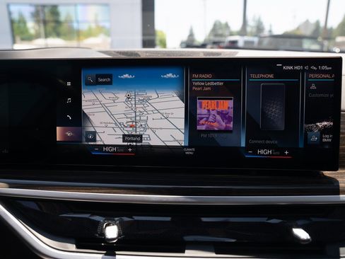 Used 2023 BMW X7 xDrive40i image 13