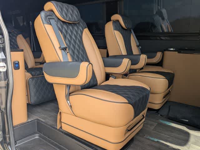 Used 2024 Mercedes-Benz Sprinter 3500 image 18