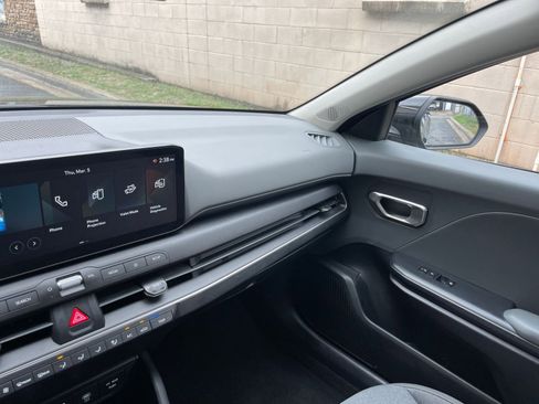 Used 2025 Kia K4 LXS image 34