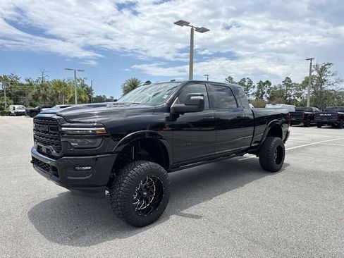 Used 2026 RAM 2500 Limited AWD/4WD image 7