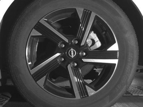 Used 2025 Nissan Sentra SV image 14