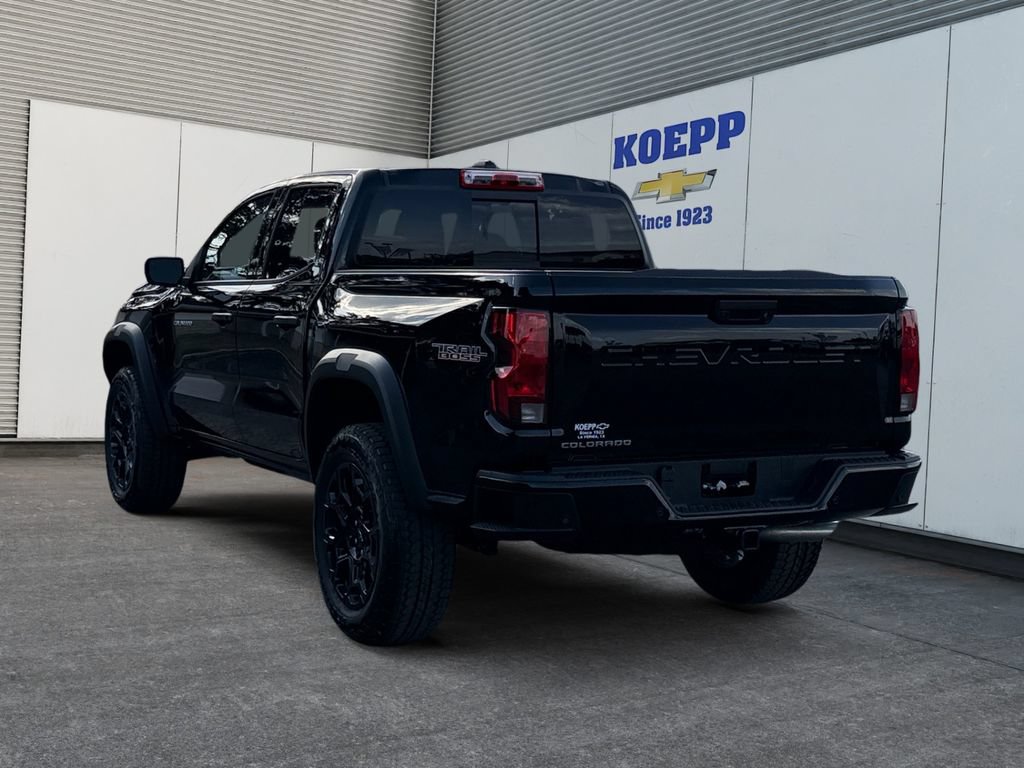 New 2026 Chevrolet Colorado Trail Boss w/ Midnight Edition AWD/4WD image 3