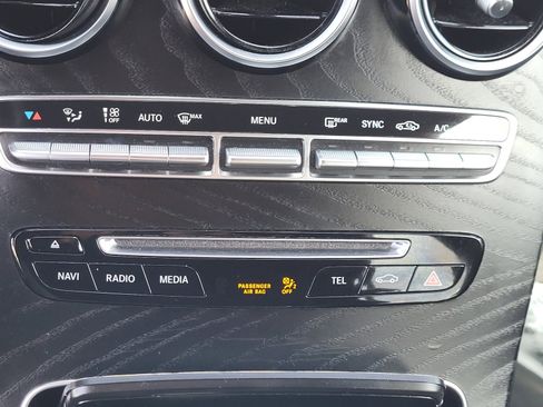 Used 2019 Mercedes-Benz GLC 300 image 31