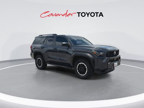 Certified 2025 Toyota 4Runner TRD Off-Road Premium AWD/4WD image 2