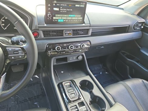 Used 2025 Honda Pilot EX-L image 22