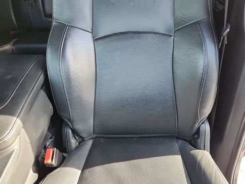 Certified 2016 RAM 1500 Laramie w/ Convenience Group image 12