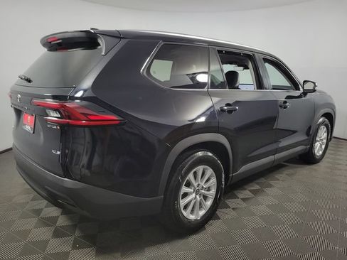 Used 2025 Toyota Grand Highlander AWD image 8