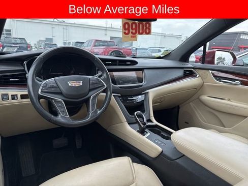 Used 2018 Cadillac XT5 Premium Luxury image 8