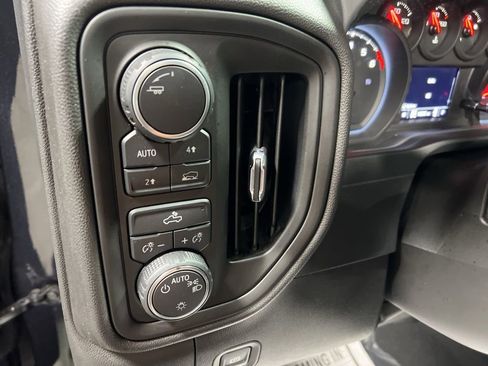 Used 2023 Chevrolet Silverado 1500 Custom image 26