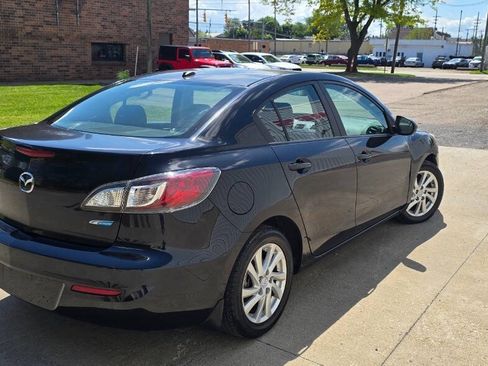 Used 2012 MAZDA MAZDA3 i Grand Touring w/ Tech Pkg FWD image 5
