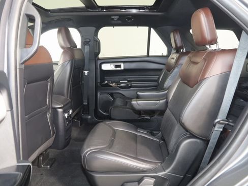 Used 2021 Ford Explorer Platinum w/ Equipment Group 601A image 53