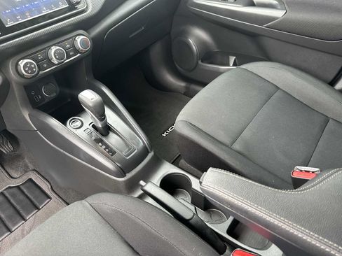 Used 2024 Nissan Kicks S FWD image 21
