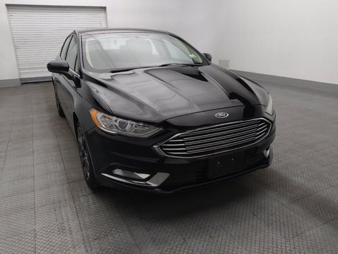 Used 2018 Ford Fusion SE w/ Equipment Group 201A image 14