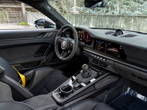 Certified 2026 Porsche 911 GT3 RWD image 52