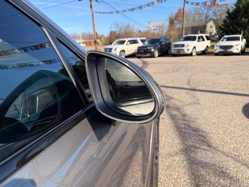 Used 2016 Porsche Cayenne GTS image 13