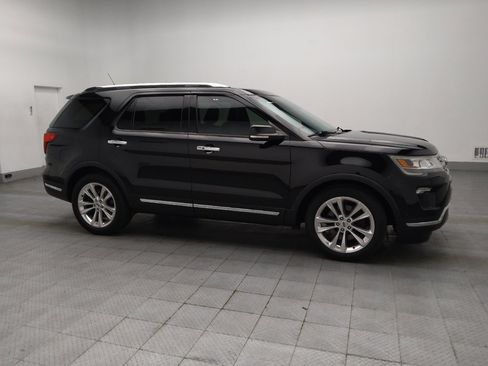 Used 2018 Ford Explorer Limited w/ Equipment Group 301A FWD image 11