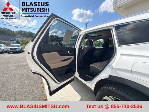 Used 2023 Hyundai Santa Fe SEL AWD/4WD image 37