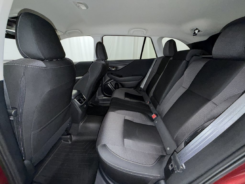 Used 2024 Subaru Outback Premium AWD/4WD image 13