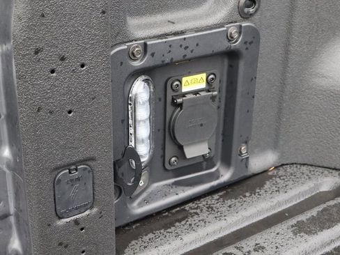 Used 2024 Ford Maverick Lariat w/ Black Appearance Package image 21