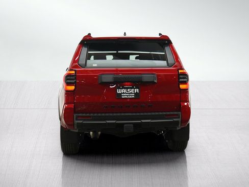 Used 2025 Toyota 4Runner SR5 AWD/4WD image 4