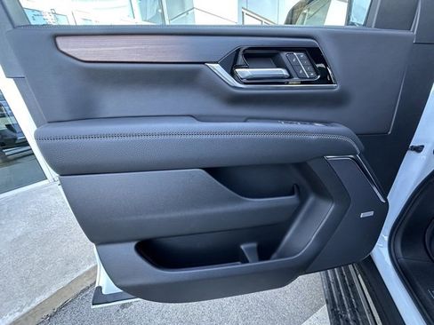 New 2026 GMC Yukon XL Denali w/ Sun & Power Step Package image 13