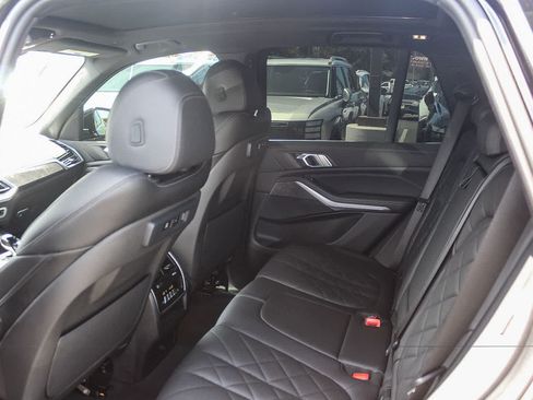 Used 2023 BMW X5 xDrive40i w/ Premium Package AWD/4WD image 23