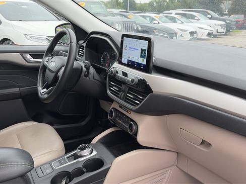 Used 2022 Ford Escape SEL AWD/4WD image 14