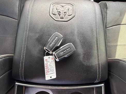 Used 2021 RAM 2500 Laramie AWD/4WD image 31