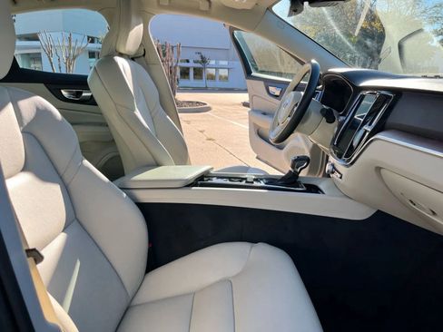 Used 2020 Volvo S60 T5 Momentum w/ Protection Package FWD image 19