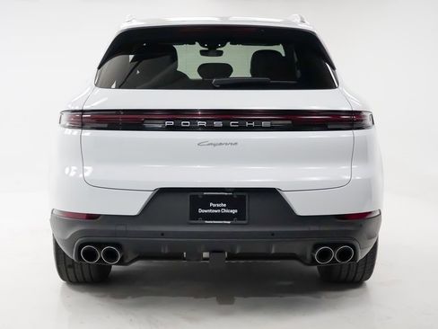 Certified 2025 Porsche Cayenne image 11