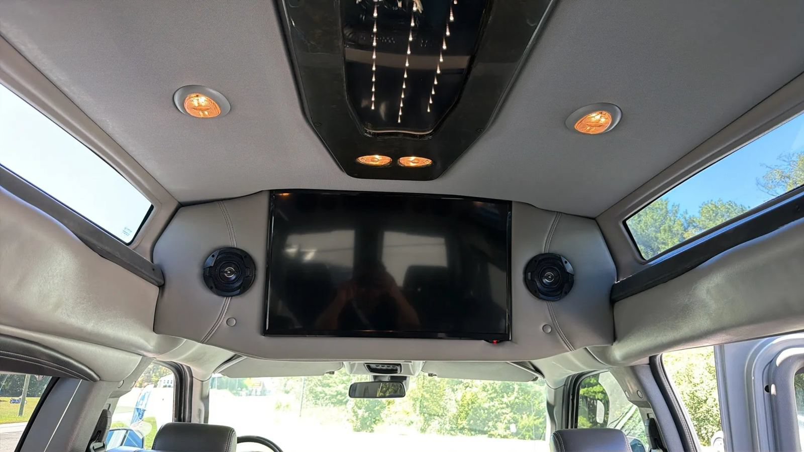 Used 2019 GMC Savana 2500 w/ Enhanced Convenience Package RWD image 76
