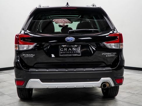 Used 2022 Subaru Forester Touring image 9