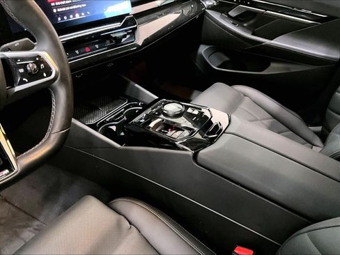 Used 2024 BMW i5 M60 w/ Premium Package AWD/4WD image 19