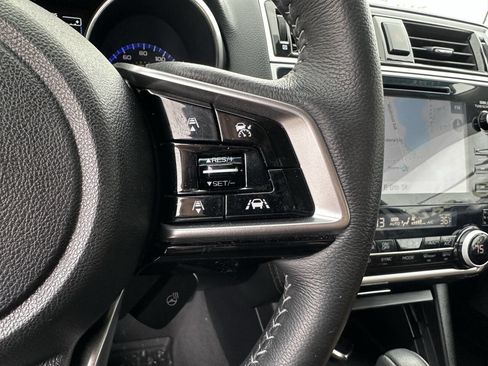Used 2018 Subaru Outback 3.6R Touring image 10