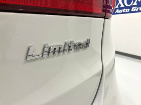 Used 2013 Hyundai Santa Fe Limited w/ Technology Pkg image 15