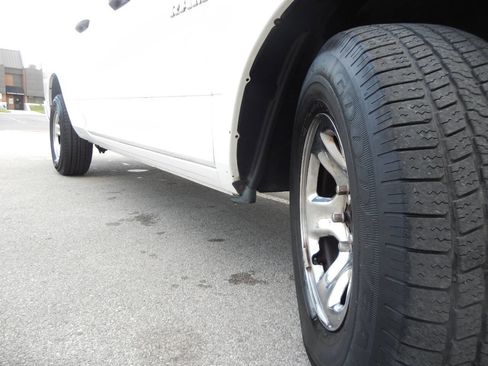 Used 2009 Dodge Ram 1500 Truck ST image 19