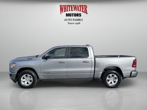 Used 2024 RAM 1500 Laramie AWD/4WD image 2