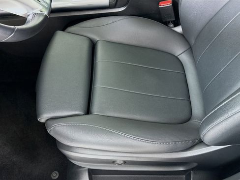 Used 2025 Mercedes-Benz GLA 250 image 19