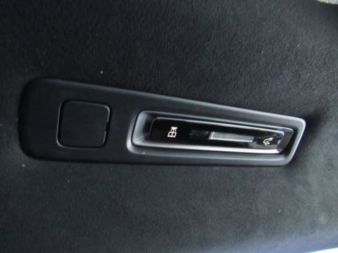 Used 2023 Mercedes-Benz EQS 580 4MATIC image 34