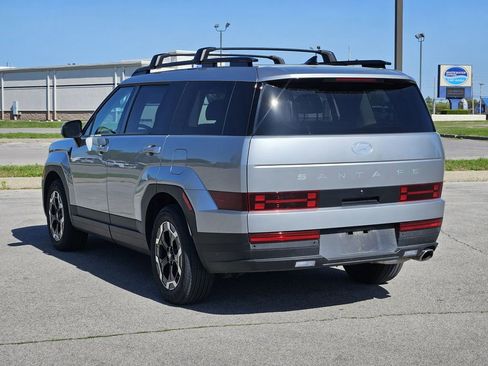 Used 2025 Hyundai Santa Fe SEL image 3