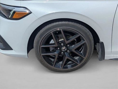 Used 2023 Honda Civic Sport Touring image 7
