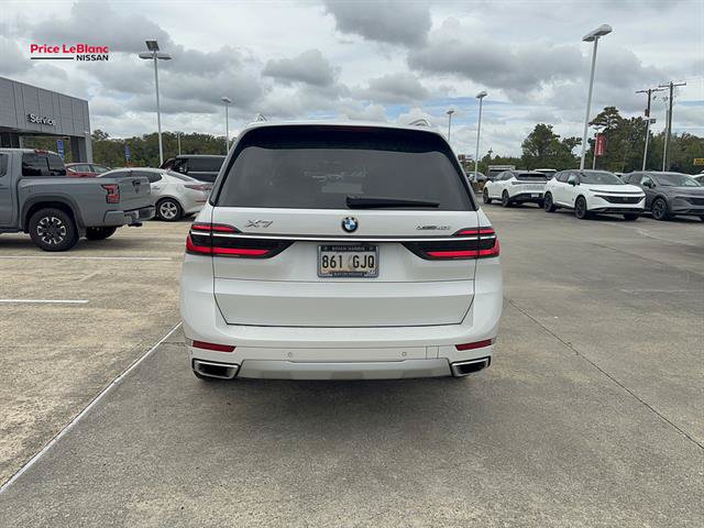Used 2024 BMW X7 xDrive40i w/ Premium Package AWD/4WD image 6