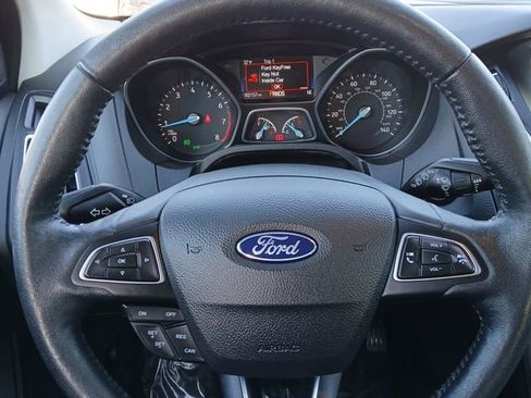Used 2017 Ford Focus Titanium image 11