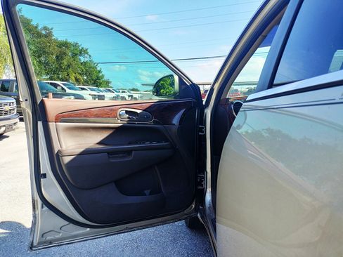 Used 2014 Buick Enclave Leather w/ Trailering Provision Package image 10