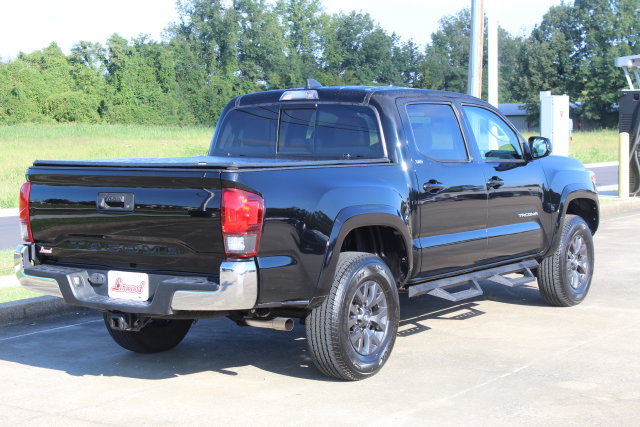 Used 2020 Toyota Tacoma SR5 AWD/4WD image 5
