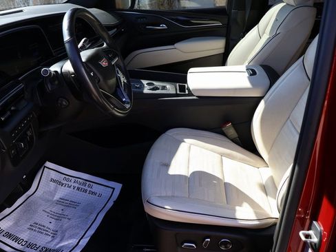 Used 2021 Cadillac Escalade Sport w/ Driver Assist Tech Package image 45